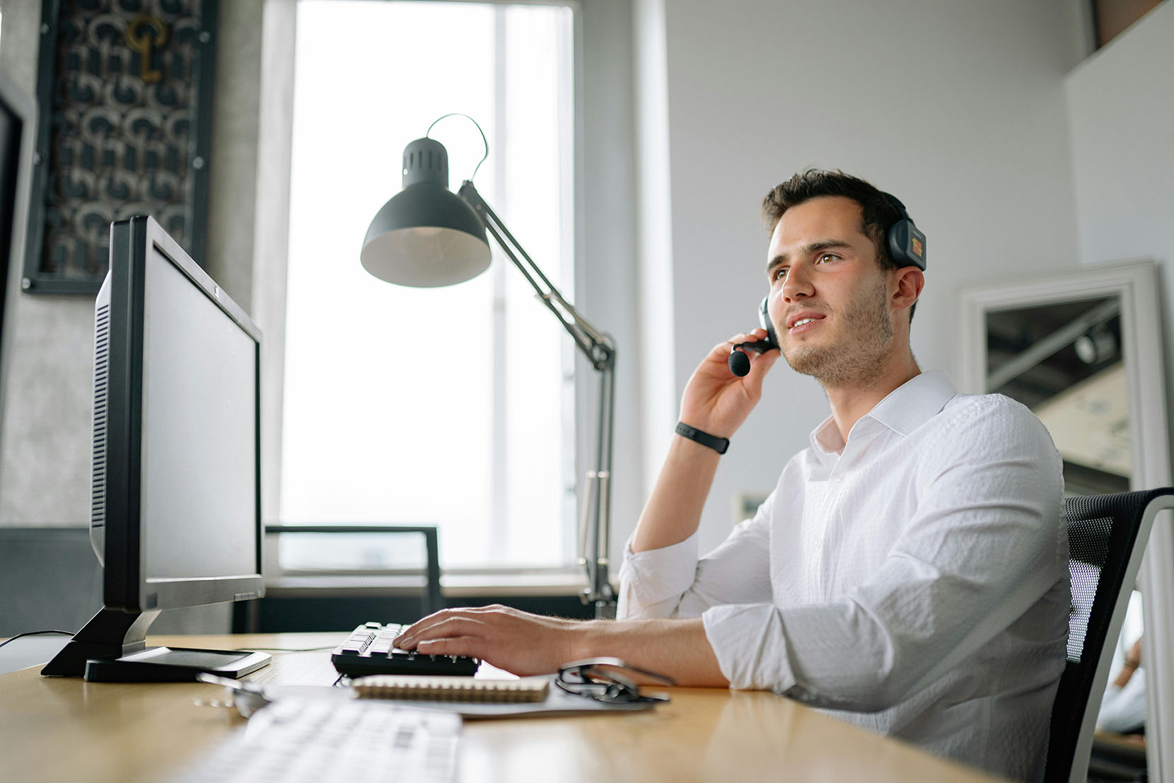 https://gytong.mktdrive.com/wp-content/uploads/2025/12/contact-2.jpg